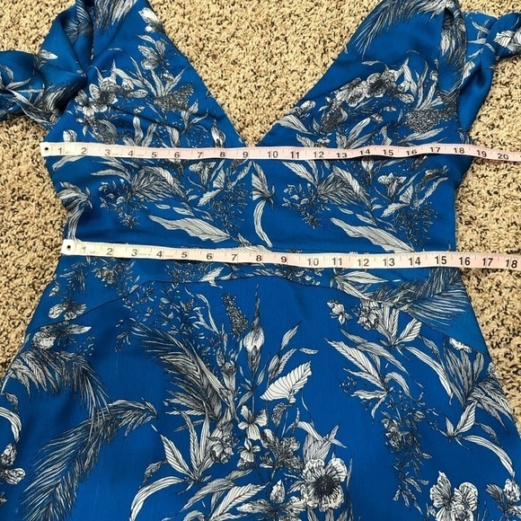 Alexis Casara Dress Size XL Blue Floral Open Back Bow Tie Mini - Picture 9 of 10